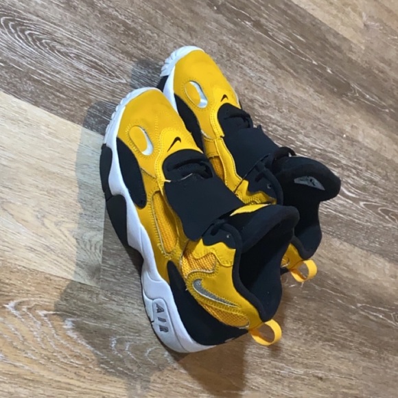 Nike Air Max Speed Turf GS University Gold - Picture 2 of 5